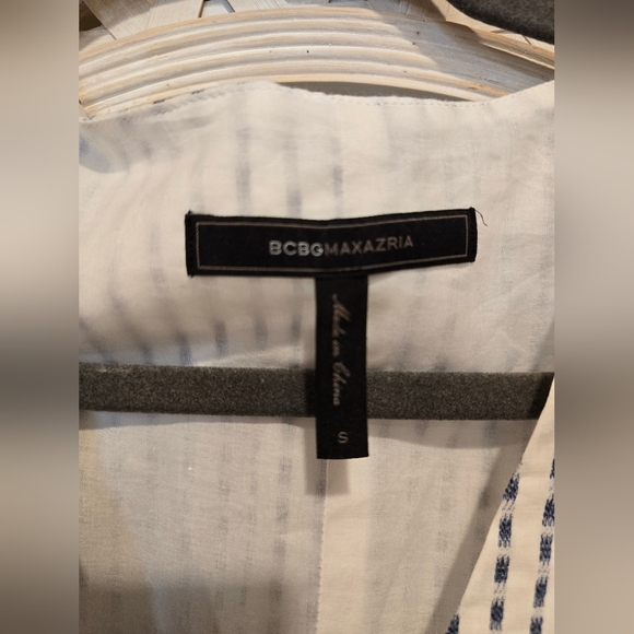 EUC BCBGMAXAZRIA Womens Ikat Striped Knot-Front Faux WrapTank Top SMALL - Picture 7 of 9